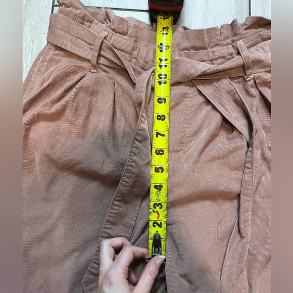 American Eagle AE High Waisted Belted Wide Leg Paper Bag Pants Size Medium - Picture 3 of 7